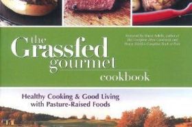 In the emerald-green fields of America'Ž's finest pasture-based farms, cattle, pigs, bison, goats, sheep, and poultry roam free, eating what nature intended them to eat. In THE GRASSFED GOURMET COOKBOOK, Cornell professor of sustainable agriculture and community development Shannon Hayes presents 125 recipes spotlighting the unique flavors and distinct characteristics of foods that come from animals raised on pasture. Discover how meat and dairy products are meant to taste through mouthwatering recipes for a wide range of pasture-raised meats and dairy products, including beef, bison, venison, veal, lamb, goat, pork, poultry, rabbits, and cheese. Hayes also discusses the nutritional, environmental, social, and animal-welfare benefits of pasture-based farming as well as simple strategies for finding and preparing grassfed and pasture-raised foods.Exploration of the culinary, health, environmental, and animal-and human-welfare benefits of pasture-based farming.Simple techniques and fool-proof strategies for making the most of your purchases, including cooking with lower-cost cuts.Profiles of six innovative pasture-based farmers and the contributions they'Ž?re making to the future of food and farming.Includes information on how to find a grass-based farmer and how to be their favorite customer.